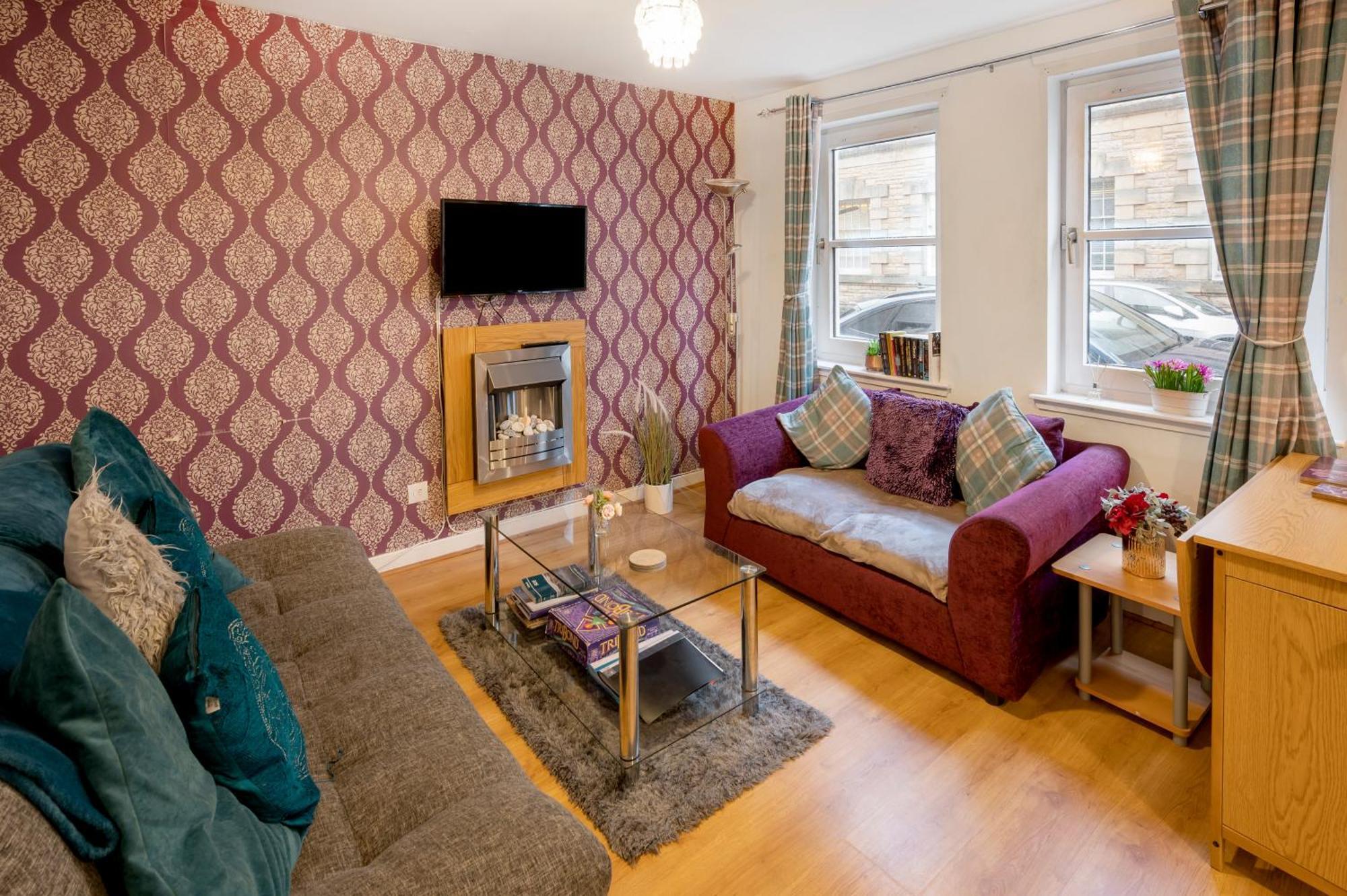 Charming 1Br Apartment Close To Centre With Free Parking オーバン エクステリア 写真