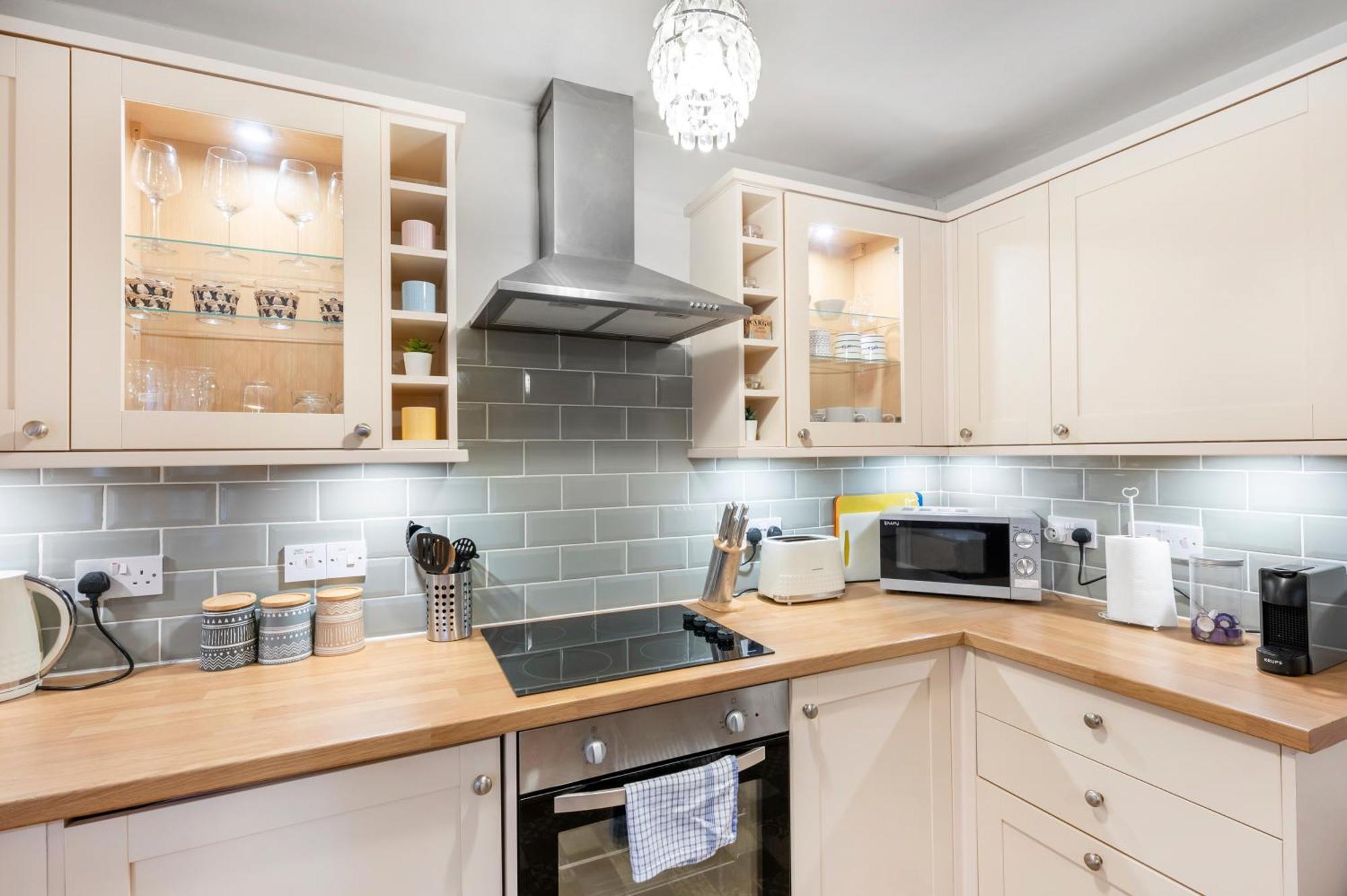 Charming 1Br Apartment Close To Centre With Free Parking オーバン エクステリア 写真