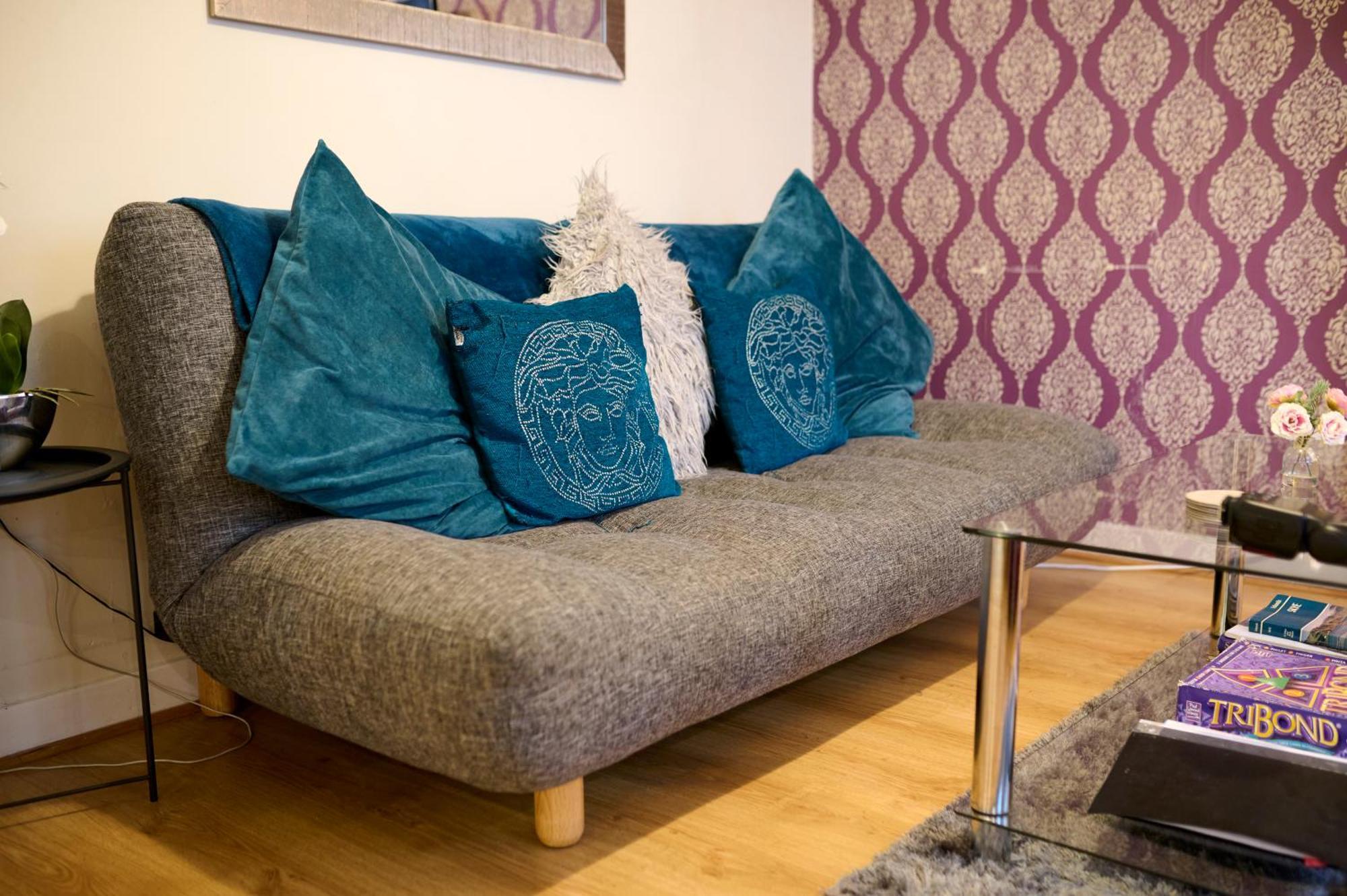 Charming 1Br Apartment Close To Centre With Free Parking オーバン エクステリア 写真